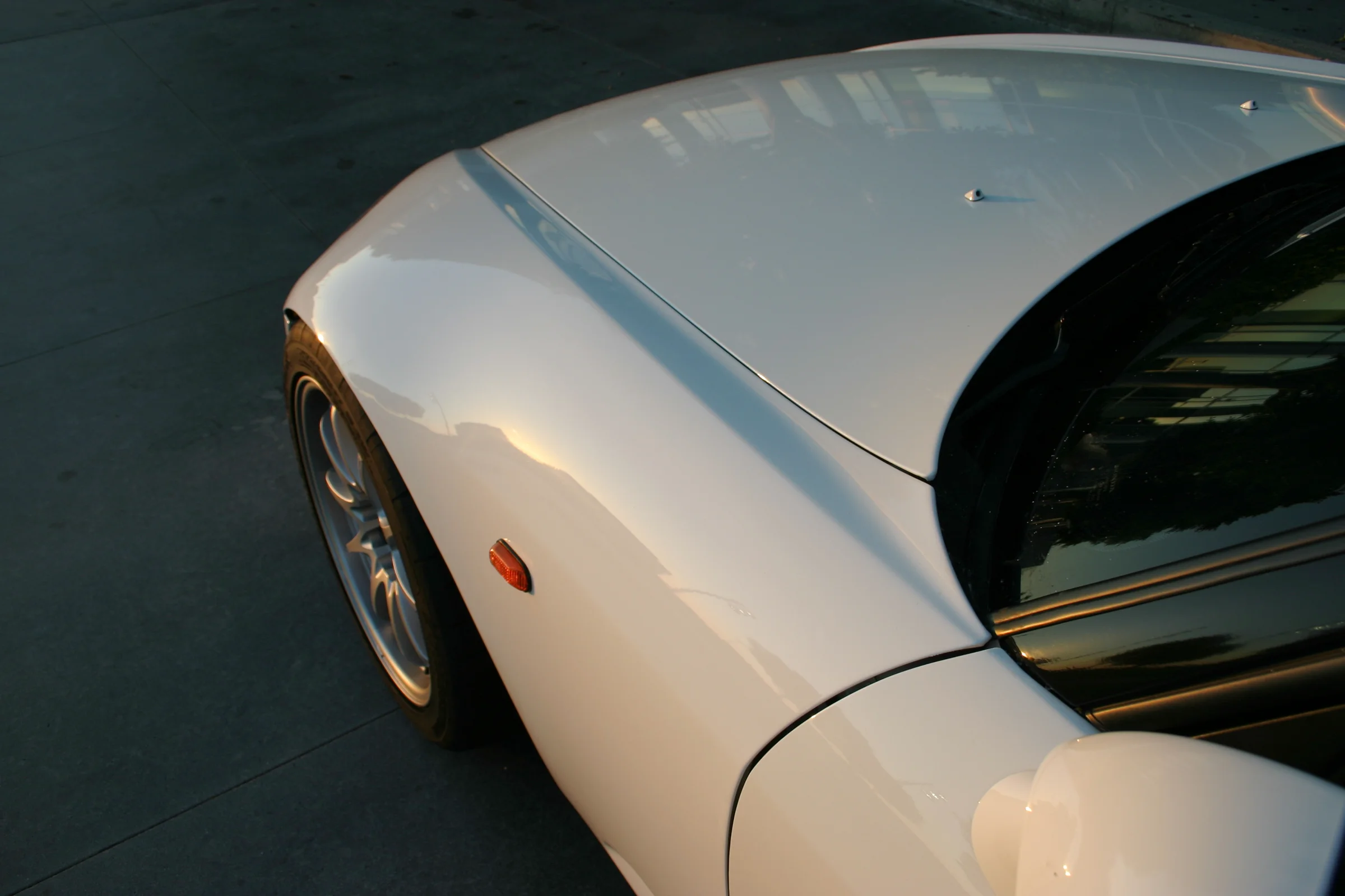S2000, Fender transition triangle at bumper junction